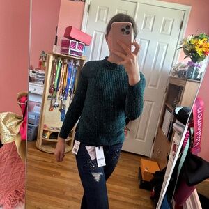 Skinny for jeans with butterfly and a heart jewel design